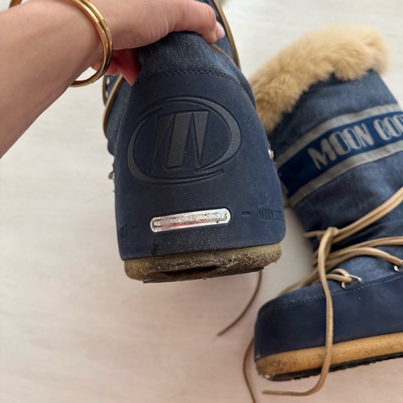 MOON BOOTS • Women's denim Blue Winter Boots size 9/39 - Picture 2 of 8